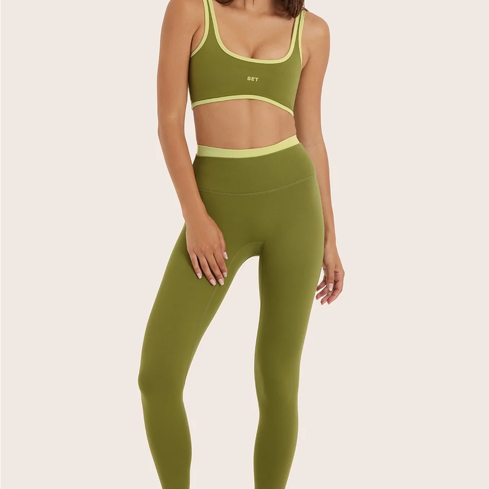 SET Active Two-Tone Margarita Sports Bra and Leggings Set